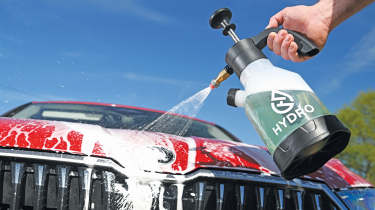 Skoda Superb long-term - cleaning car